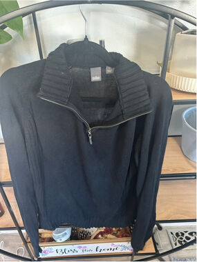 Men’s Cullen Black Quarter-Zip Sweater Size M